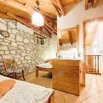 Joanna\'S Stone Villas